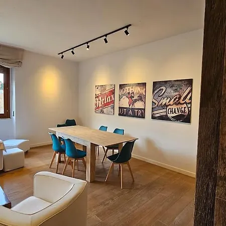 Garibaldi's House Apartmán