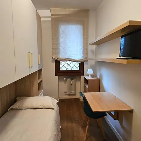 شقة Garibaldi's House كونيليانو